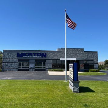 Merton Auto Body Oconomowocnull